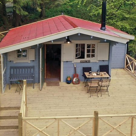 The Signal Box Villa Girvan Bagian luar foto